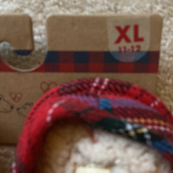 NEW Dearfoams “mama bear” plaid slippers (9/10 and 11/12) - Picture 4 of 10